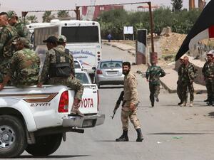 كانت قوات النظام والميليشيات الإيرانية، قد نشرت قواتها في الجهة الجنوبية من مدينة طفس