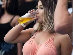  رغبة كاترينا مكليوريني بيع عذريتها