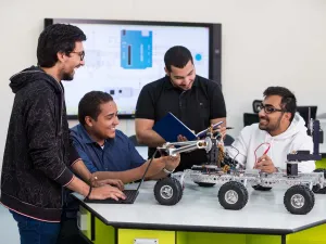 Shaping Future Engineering Leaders: Abu Dhabi University Graduates 4,770 Engineers to Date