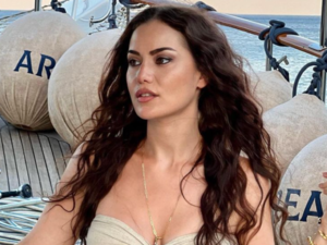 Fahriye Evcen Shows Off Second Pregnancy Belly 