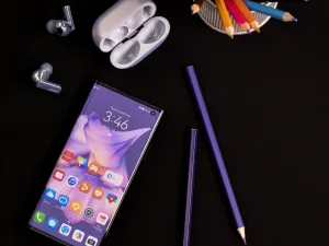 We Tried and Loved the New HUAWEI Mate Xs 2 the Ideal Foldable Phone - it's Ultra-Light, Ultra-Flat, Super Durable