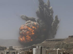 قصف على اليمن