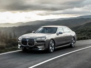 A First-class Drive at Your Fingertips: BMW 7 Series 2023 Pre-booking Now Open in Bahrain