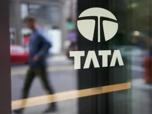 Tata Sons to Pump Up to $4 Billion in Air India