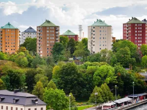 Sweden: 500,000 Homeowners Might Have to Move Out as Central Bank Announces Raising of Interest Rates