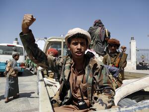 الحوثي يهدد "دول التحالف" بطائرات تعرف وجهتها