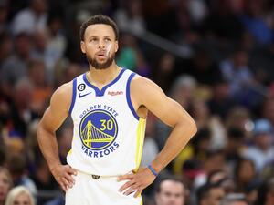 Stephen Curry #30 of the Golden State Warriors reacts during the second half of the NBA game at Footprint Center on October 25, 2022 in Phoenix, Arizona. The Suns defeated the Warriors 134-105. Christian Petersen/Getty Images/AFP (Photo by Christian Petersen / GETTY IMAGES NORTH AMERICA / Getty Images via AFP)