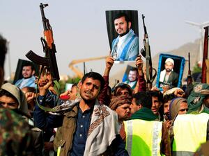 مجلس الدفاع الوطني اليمني صنف جماعة الحوثيين المدعومة من ايران منظمةً إرهابية