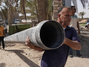 Iraqis are hungry for water 