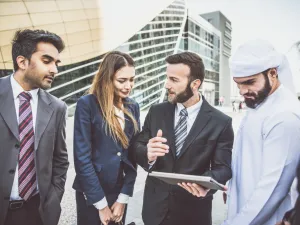 UAE: Employers Aim to Increase Salaries by 5%