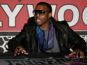 Kanye West Returns to Twitter After Being Restricted on Instagram