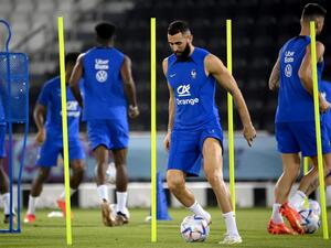 Karim Benzema has been struggling with a thigh problem since October and has played less than half an hour of football in his club's last six games. (Photo by FRANCK FIFE / AFP)