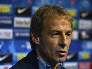 Juergen Klinsmann, former Germany and United States head coach, gives a press conference, on November 27, 2019 in Berlin, after German Bundesliga club Hertha Berlin announced he would take over as head coach until the end of the season. Former Hertha boss Ante Covic, who only took charge in July after six years coaching the reserves, has been dismissed after the November 24, 2019 4-0 thrashing at mid-table Augsburg, the club's fourth straight league defeat. / AFP / John MACDOUGALL