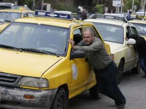 وتشير مصادر البوابة الى ان التيار الكهربائي الذي كان يصل من ساعة الى ساعتين يوميا في دمشق ومحيطها يشهد انقطاعا منذ 6 ايام بشكل متواصل 