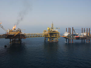 Oil docks in the Gulf 