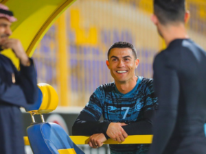 Ronaldo looks for a chef, Here's the salary