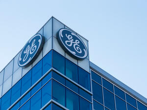 GE HealthCare جي إي هيلثكير تبدأ تداول أسهمها عبر بورصة "ناسداك"