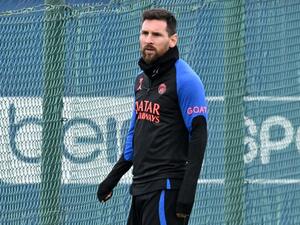 Paris Saint-Germain's Argentine forward Lionel Messi takes part in a training session at the club's "Camp des Loges" training ground in Saint-Germain-en-Laye, west of Paris on January 5, 2023. (Photo by Bertrand GUAY / AFP)