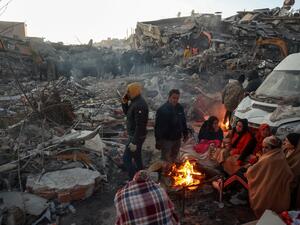 13 الف قتيل في الزلزال التركي السوري