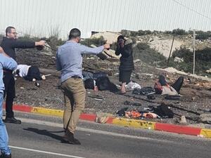 جثث المستوطنين عقب عملية الدهس في القدس