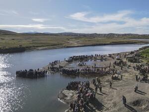 Five Peruvian soldiers drowned after jumping into a freezing river while fleeing anti-government protesters in the country's south, the defense ministry said Monday. 