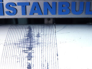 New quake hits Turkey near Istanbul 