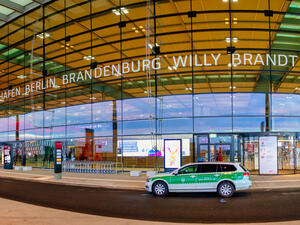 Labor strikes paralyze German airports