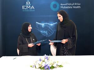 مبادلة للرعاية الصحية توقع مذكرة تفاهم مع جمعية الإمارات الطبية 