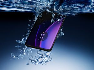 Introducing the motorola edge 40 in KSA, a device submersed in style