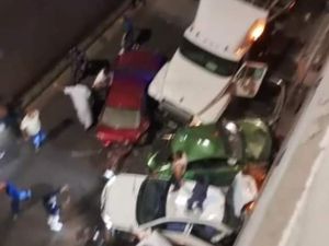 حادث سير مروع في نفق الصناعة بالعقبة وأنباء عن وفيات