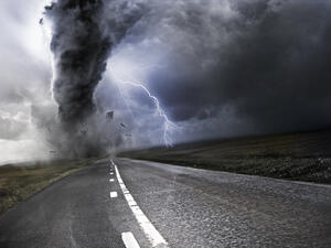 Video: Florida tornado flips car into the air 