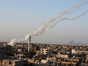 غارات اسرائيلية مستمرة على غزة