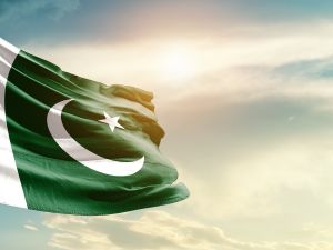 13 killed in Pakistan security base attack