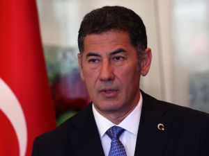 سنان أوغان الذي حصل على نسبة 5% من أصوات الناخبين الأتراك