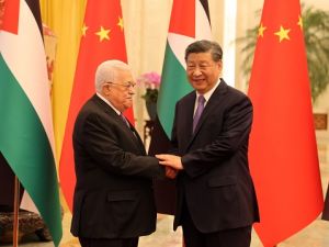 عباس والرئيس جي بينغ