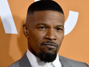 Vaccine blinds and paralyses Jamie Foxx
