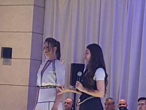 تغطية حصرية لعرض أزياء "خيط" في عمان والمصممة سناء محمد تفوز بجائزة أفضل تصميم