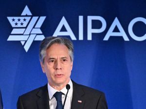 بلينكن ينتقد الاستيطان ويحث اسرائيل والسعودية على التطبيع ويتوعد ايران