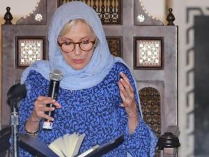 جيل بايدن بالحجاب 