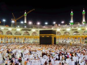  فوران بئر زمزم سواءا يوم الخامس عشر من شعبان او غيره