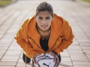 غزلان الشباك قائدة منتخب المغرب للسيدات 