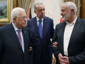 لقاء بين عباس وهنية برعاية اردوغان
