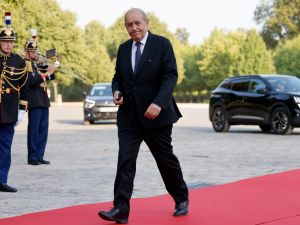 Former Minister of Europe and Foreign Affairs Jean-Yves le Drian arrives at a state dinner upon the visit of United Arab Emirates President at the Grand Trianon estate near the Palace of Versailles, south west of Paris, on July 18, 2022. (Photo by Ludovic MARIN / POOL / AFP) Jean-Yves Le Drian