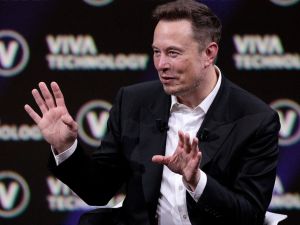 Musk rebrands Twitter