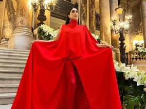 تفاصيل إطلالة الفنانة المصرية غادة عبد الرازق في أوبيرا باليه غارنييه في باريس وجولة على إطلالات أخرى في باريس هذا الأسبوع