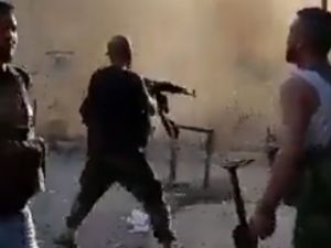 ارتفاع حصيلة المواجهات المتواصلة في مخيم عين الحلوة بلبنان الى 11 قتيلا