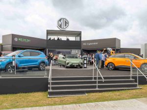 Mg Electrifies Goodwood With Triple Global Debut