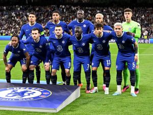 Chelsea's players pose for a photograph prior the UEFA Champions League quarter final first leg football match between Real Madrid CF and Chelsea FC at the Santiago Bernabeu stadium in Madrid on April 12, 2023. (Photo by JAVIER SORIANO / AFP)