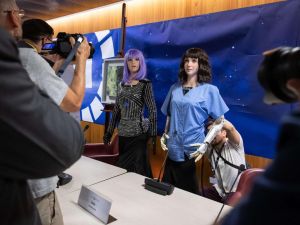 Robots highlight potential and cooperation at AI Forum ensuring human collaboration