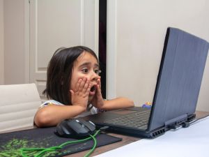 هذه ليست المرة الاولى التي تتعرض صفحات من المؤسسات الحكومية المصرية الى اختراقات وقرصنه 